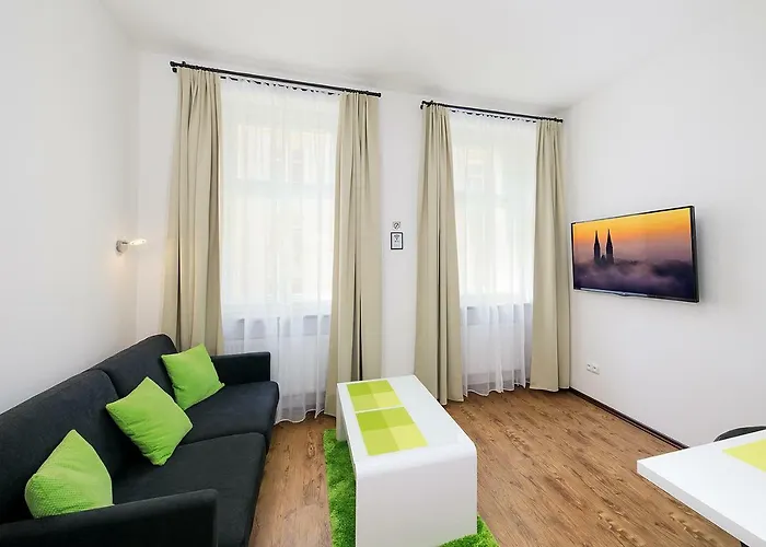 Apartment Near Centre With Parking Place Prag