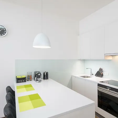 Near Centre With Parking Place Apartment *