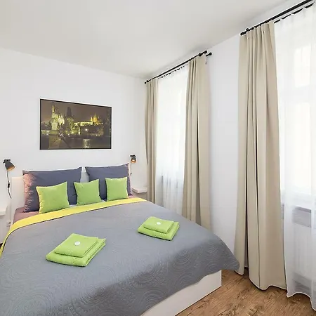 Near Centre With Parking Place Apartment