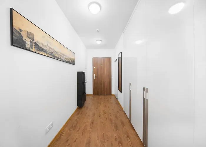 Near Centre With Parking Place *