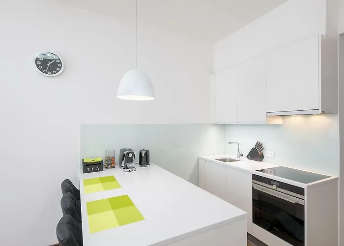 Near Centre With Parking Place Apartament *
